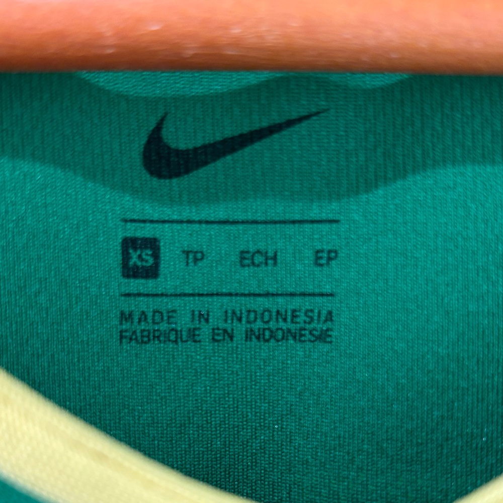 Nike Green and Yellow Fighting Ducks Jersey - Picture 2 of 3